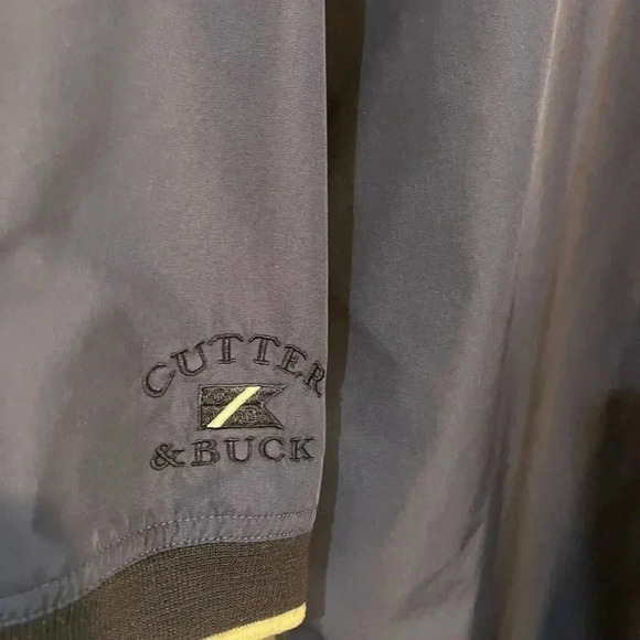 Cutter & Buck short sleeve windbreaker, perfect for the golfer size XL - Picture 6 of 10